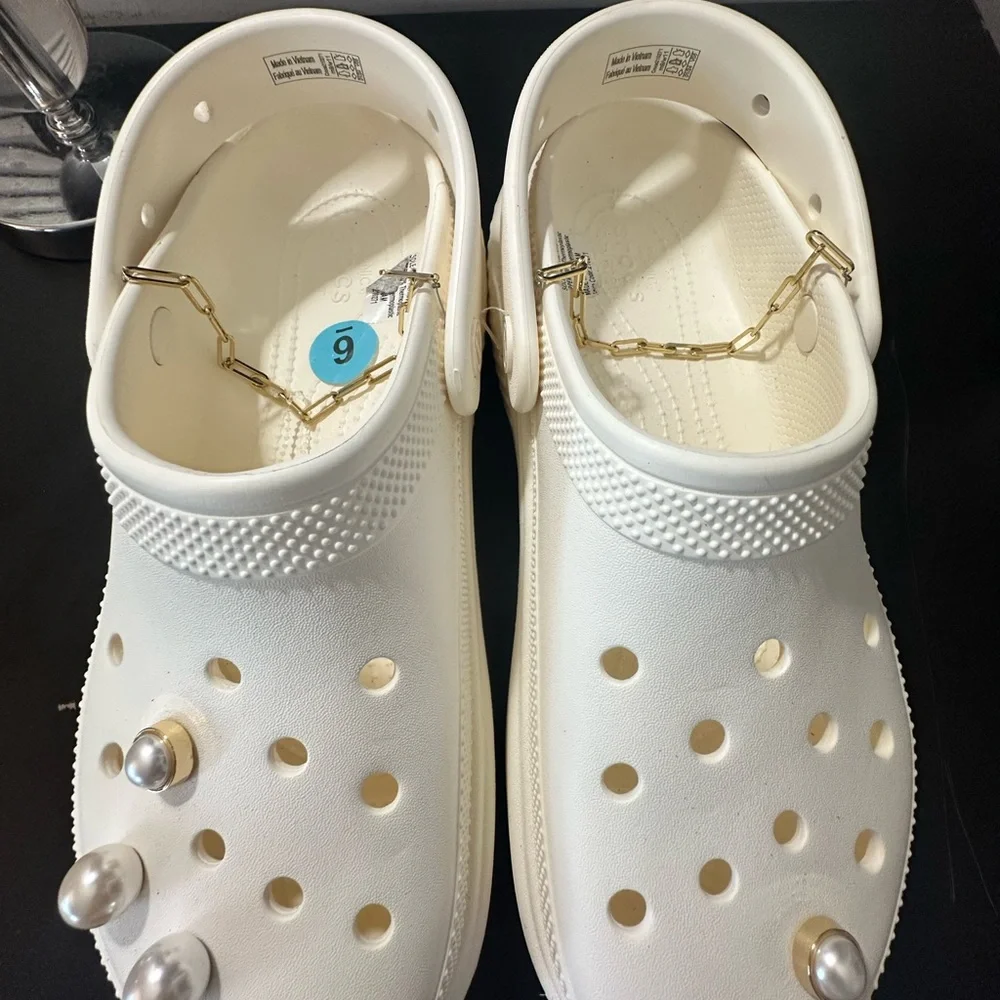 CROCS brand new